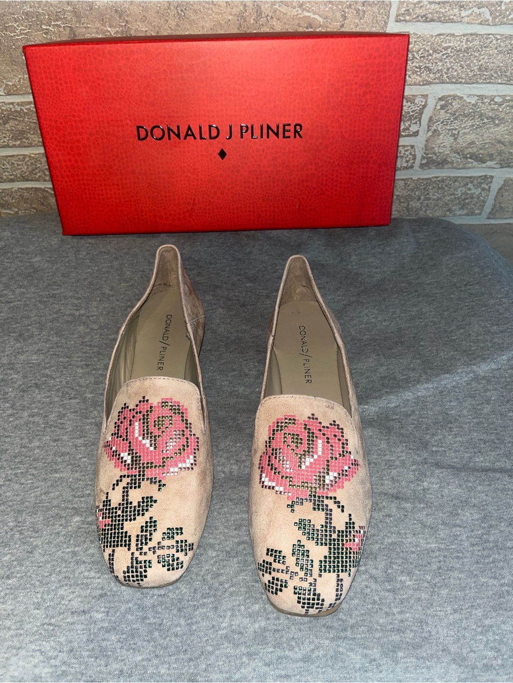Donald J Pliner HIRO-KS blush shoe size 7.5